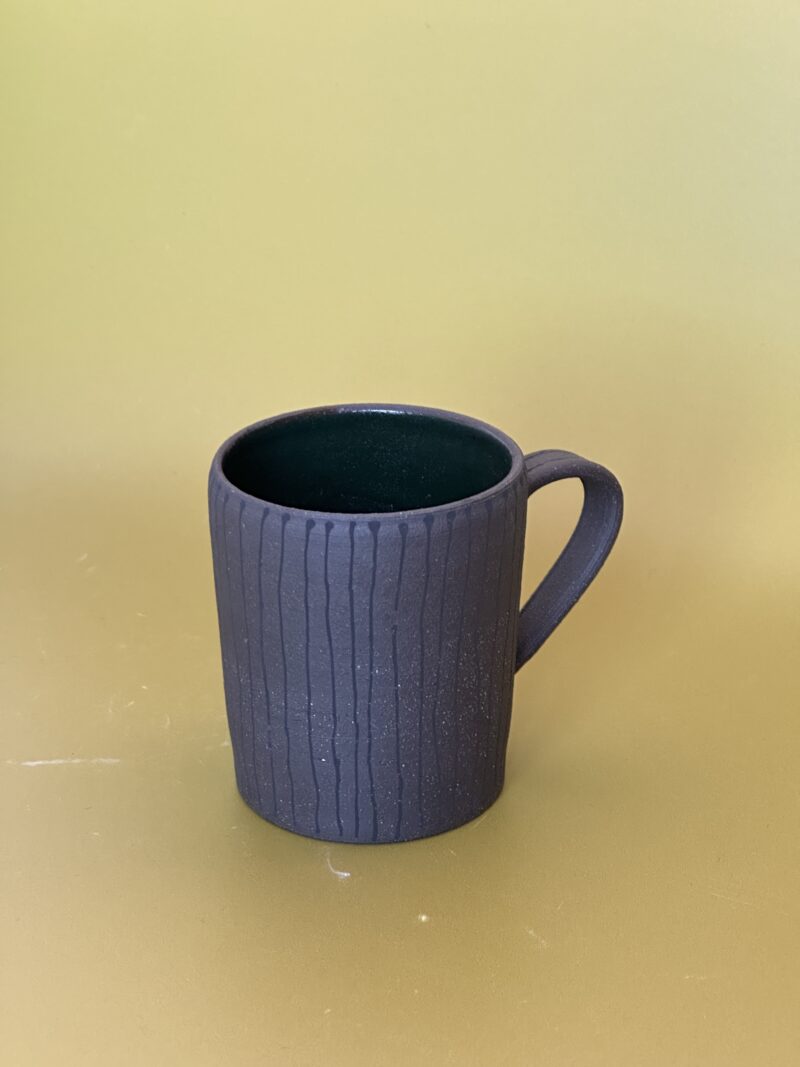 Black stripes black mug