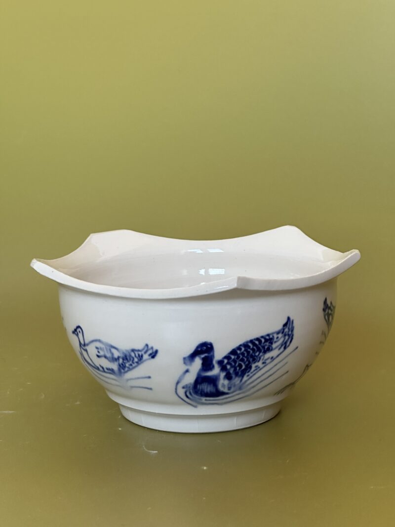 Diamond duck bowl